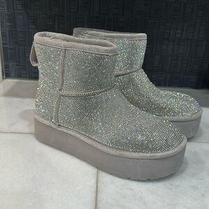 Madden Girl sparkling boot
